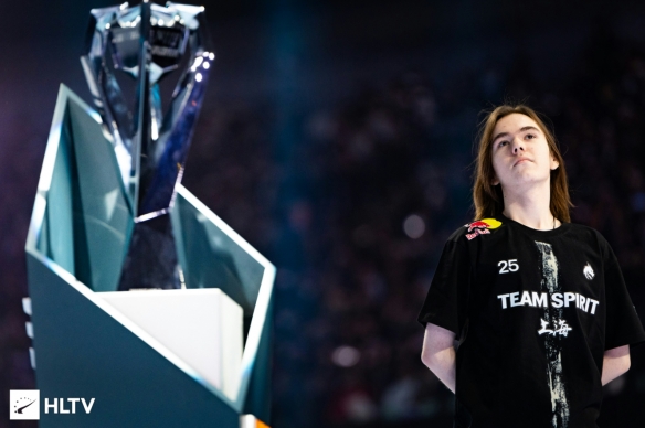 英雄联盟LOL中韩友谊赛，iG直接对阵T1？