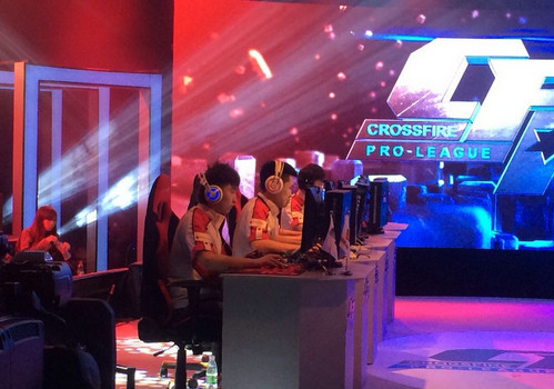 随着JDG输掉一小场，TES成为目前LPL唯一小场不败的战队